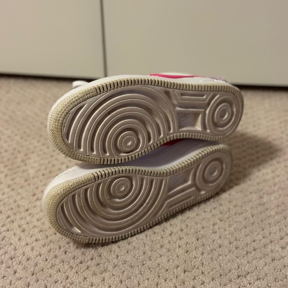 Nike women’s Air Force 1 Jester XX white and pink. Size 7.5. - Picture 6 of 8